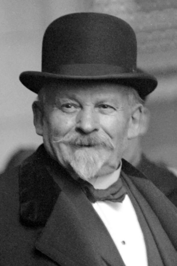 Émile Coué (1857–1926)